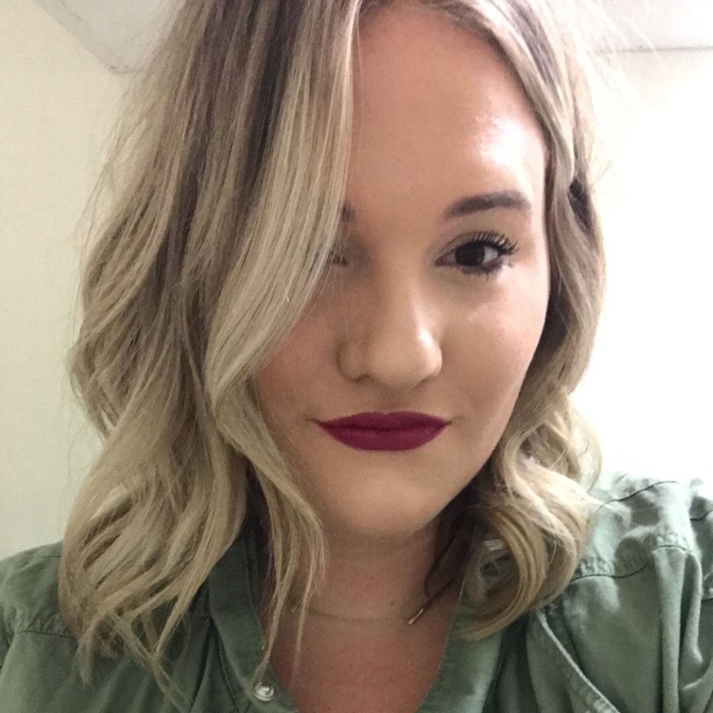 Meet your Posher, Emily